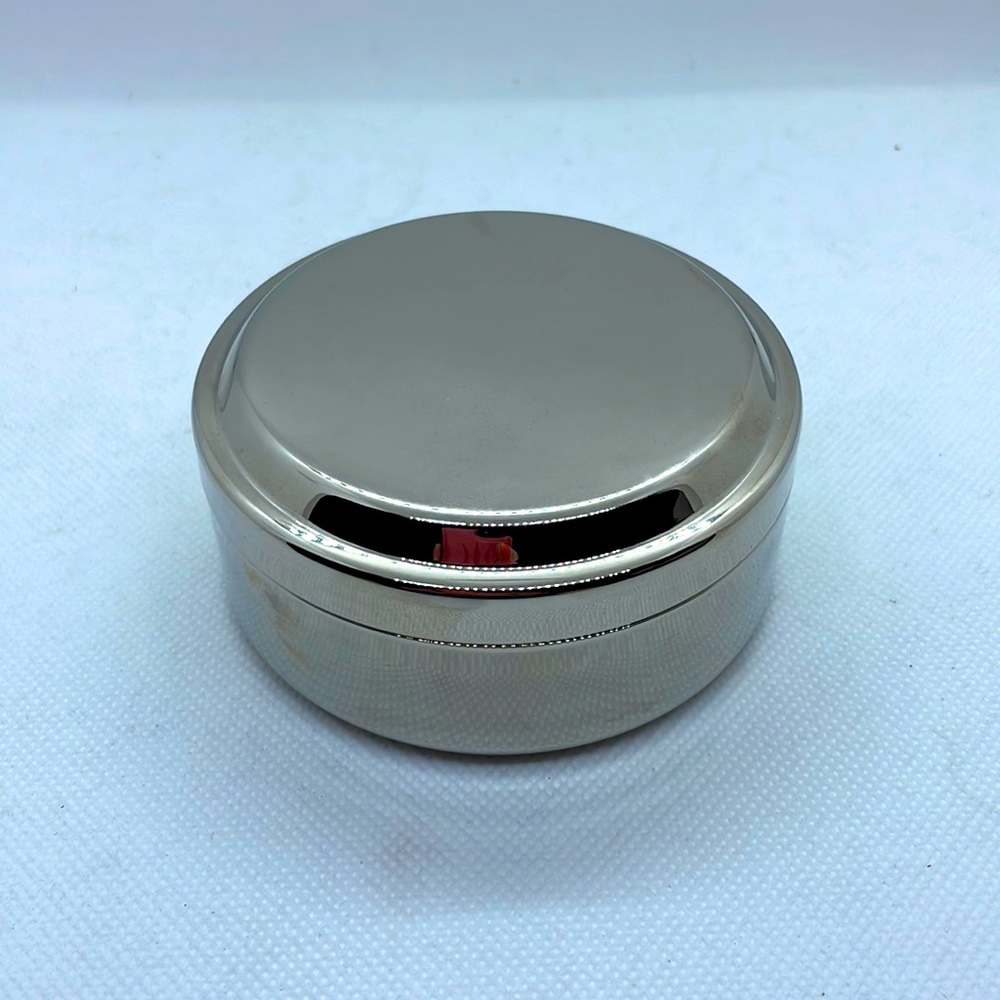 NWOT Things Remembered silver tone jewelery trinket memory box